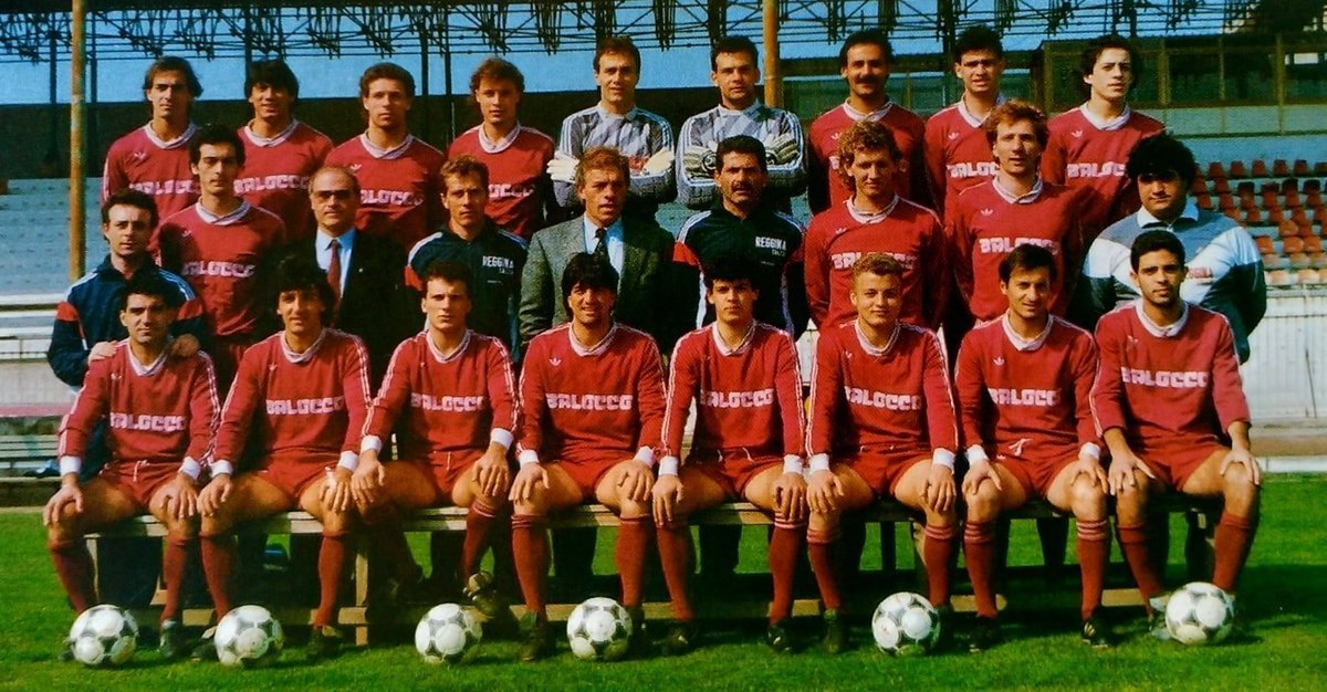 1200px-Reggina_Calcio_1988-89.jpg