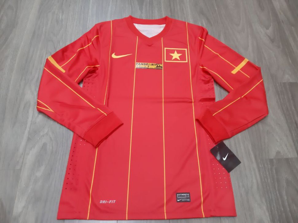 ao-dau-viet-nam-2010-2011-home-do-shirt-jersey-vietnam-nike-player-m-image-20210216151837-580963.jpg