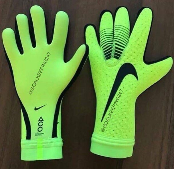 volt-nike-vapor-touch-goalkeeper-gloves-2.jpg
